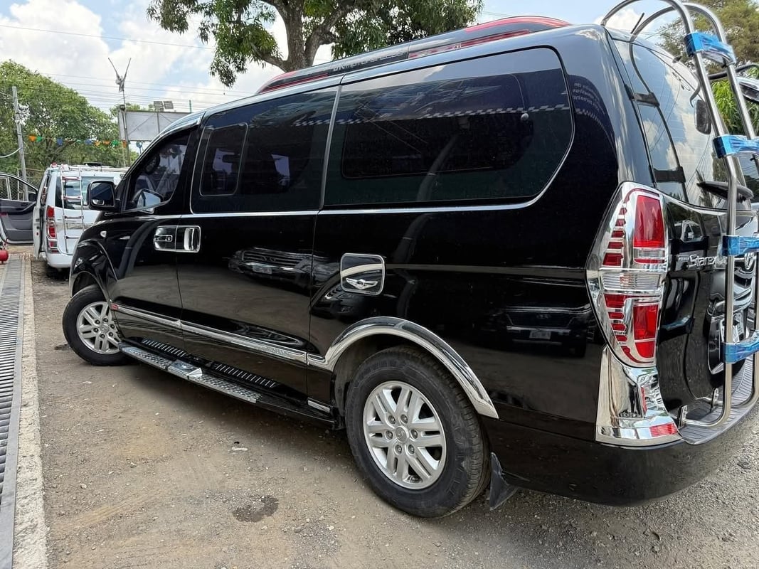 Hyundai Grand Starex