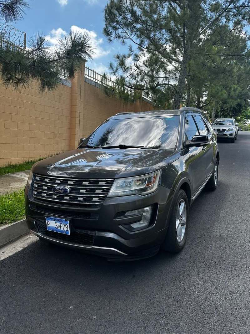 Ford Explorer 4x4 Automática