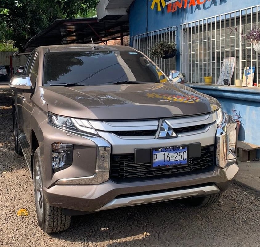 Mitsubishi Sportero 2022 Automático 4x4 Doble Cabina Diesel Full Extras