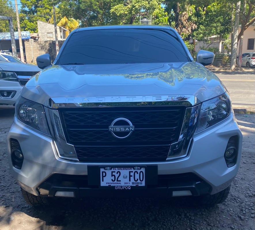 Nissan NP300 2024 Automático Diesel 4x4 Doble Cabina Full Extras