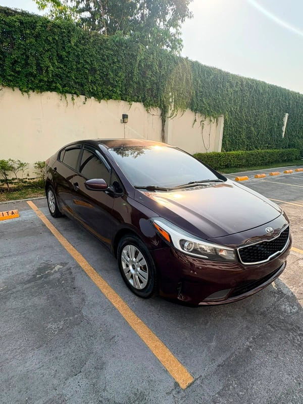 Kia Forte - Ocre