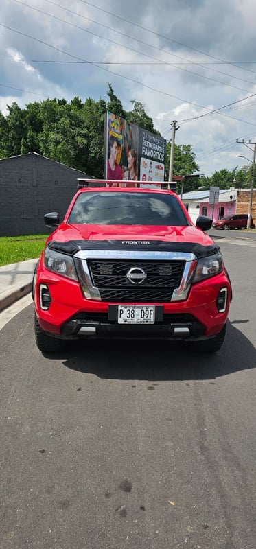 Nissan NP300 Frontier 2024 4x4 Automatico Doble Cabina Diesel, photo 1